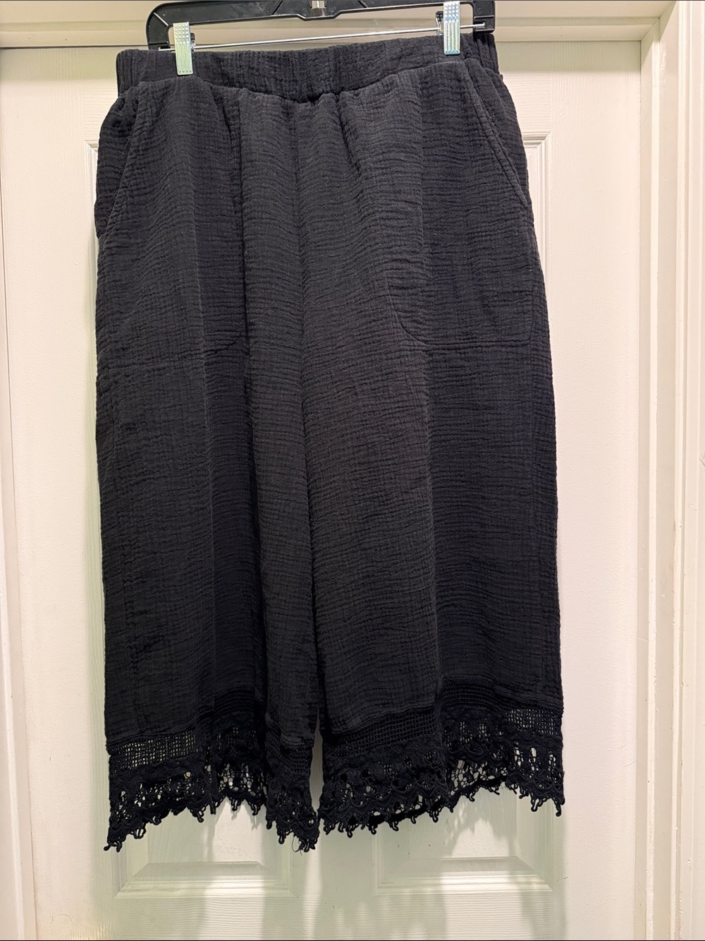 Joie Gauzy Black Lace Hem Cropped Wide Leg Pants 2X Boho